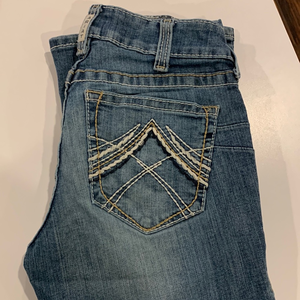 Size 27L Ariat Jeans